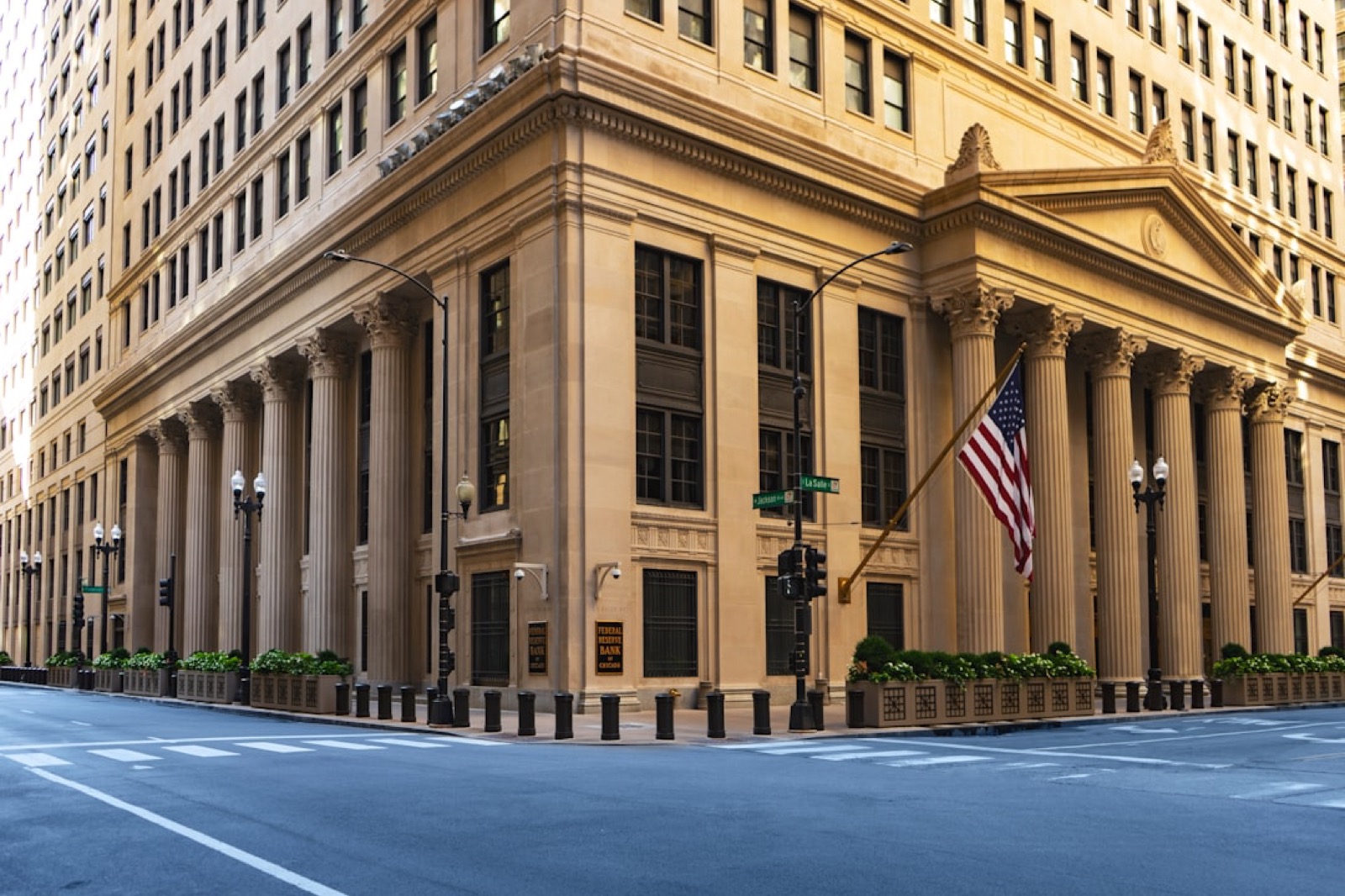 Fed Rate Hike Impact on Stocks: What Moves, Why, and by How Much