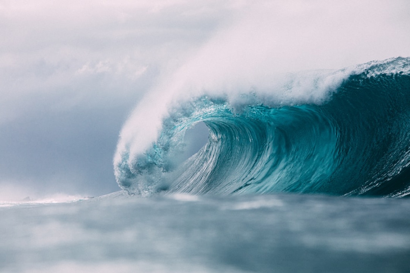 Ocean storm waves — high-energy market regimes versus calm chop