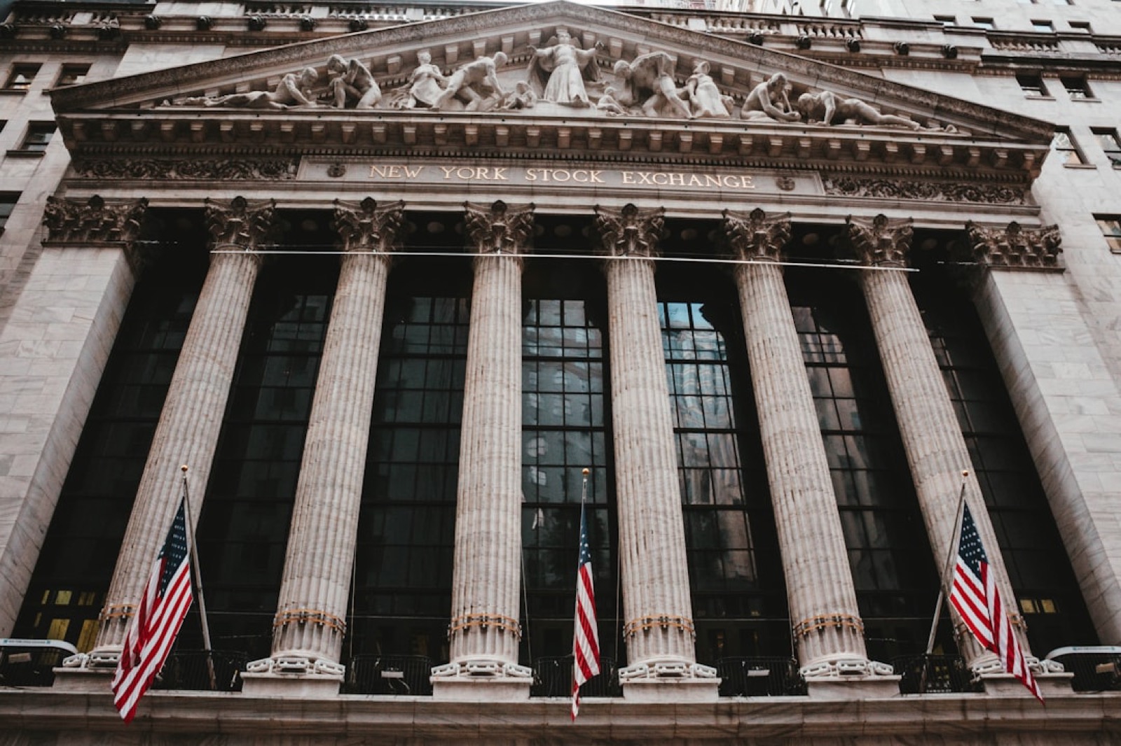 Open Interest Explained: How to Read Futures and Options Positioning